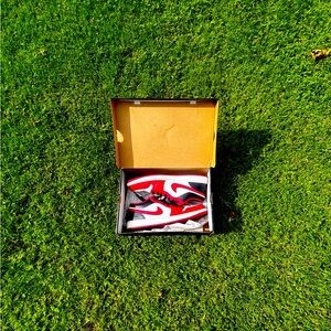 Jordan 1 low REVERSE RED-80$- Size 12.5   Nike 270 react POP ART-70$- Size 11